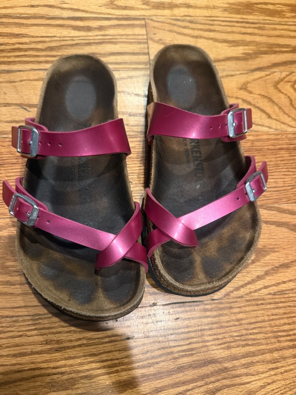 Birkenstock Women's Metallic Magenta Mayari Sandals